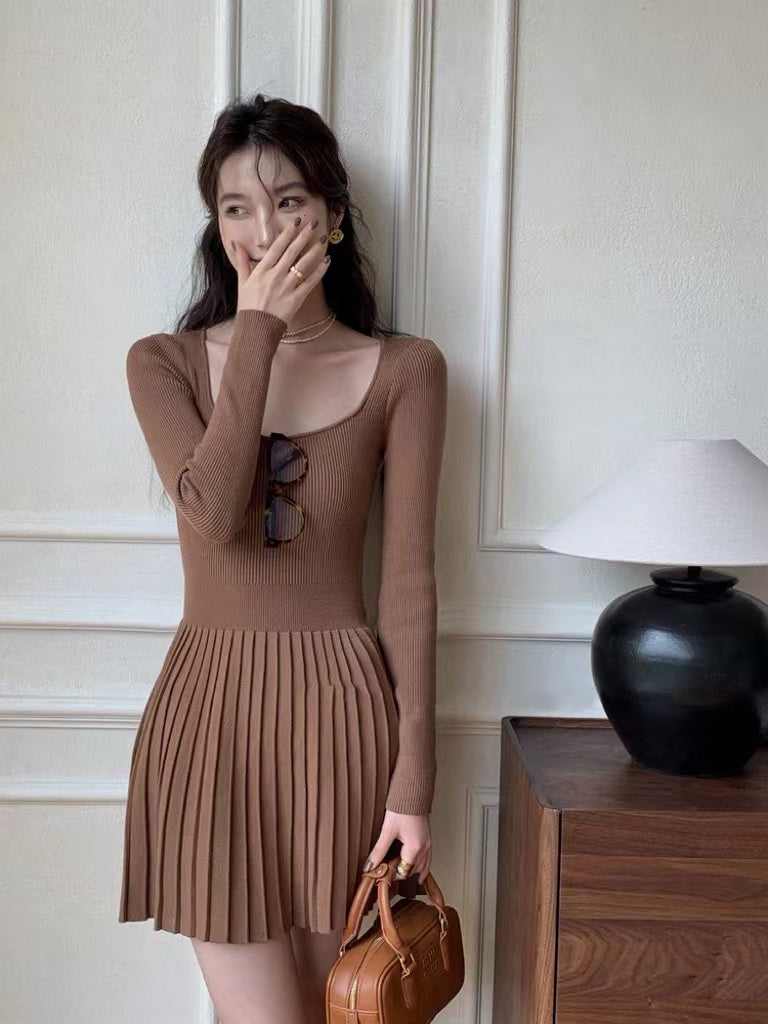 法式方領修腰連身裙