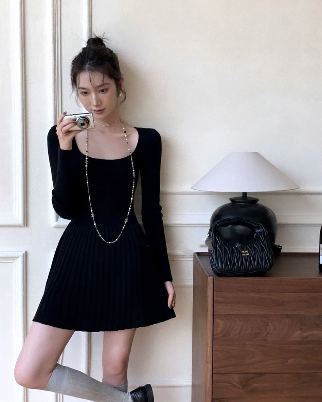 法式方領修腰連身裙