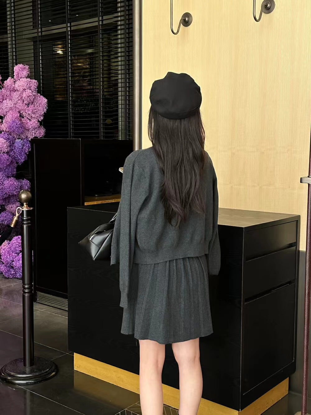 長袖ニットカーディガン＋タンクトッププリーツワンピースセット