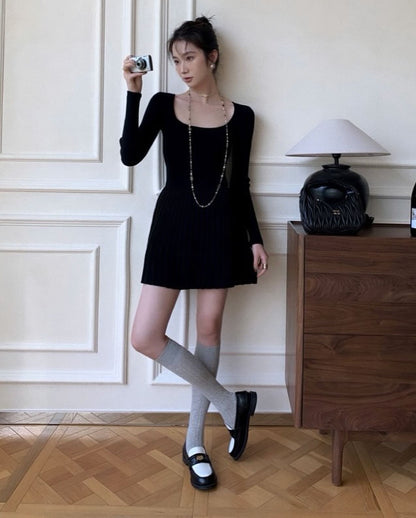 法式方領修腰連身裙