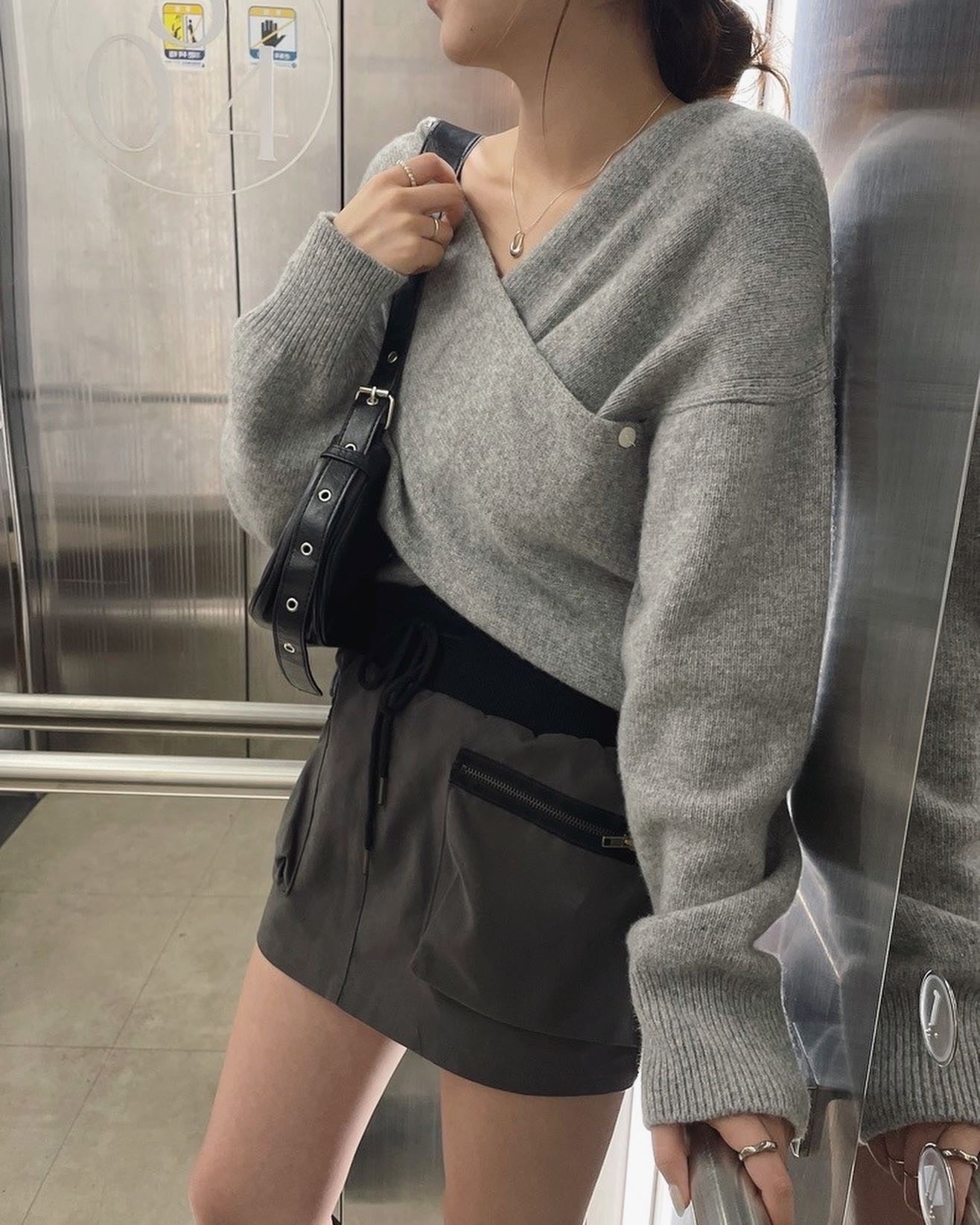 フレンチクロスVネック長袖セーター