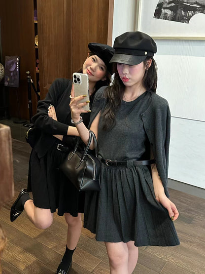 長袖ニットカーディガン＋タンクトッププリーツワンピースセット