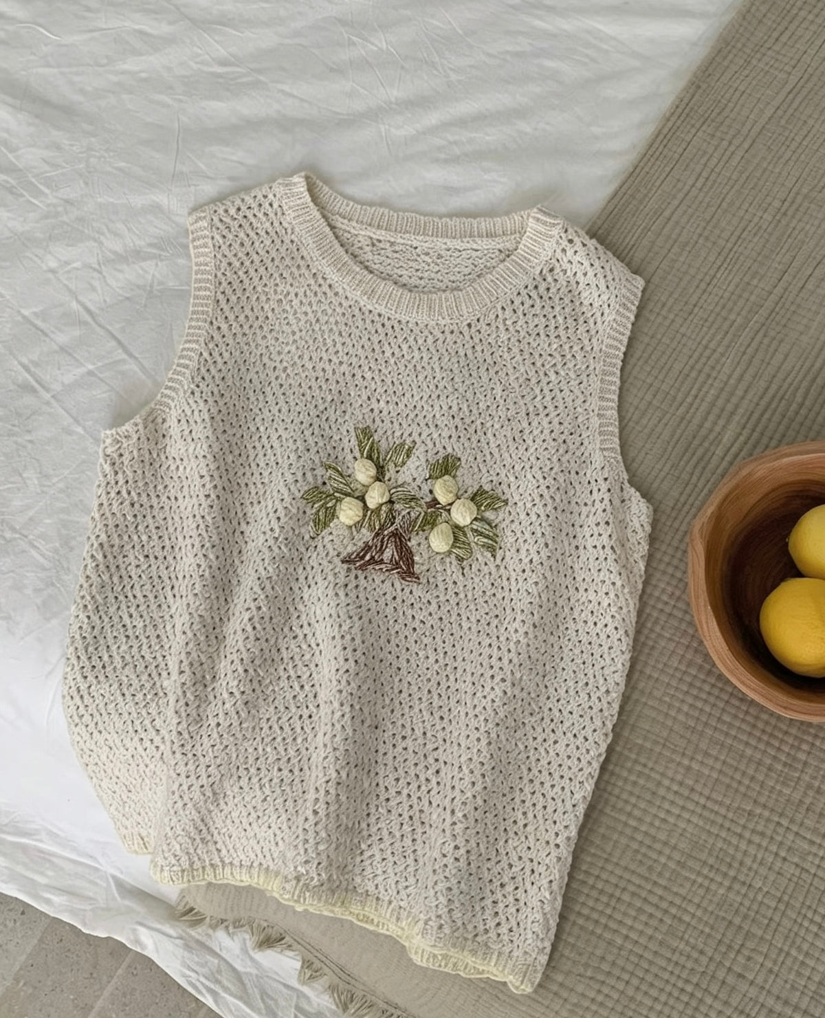 Macaron Floral Knit Vest
