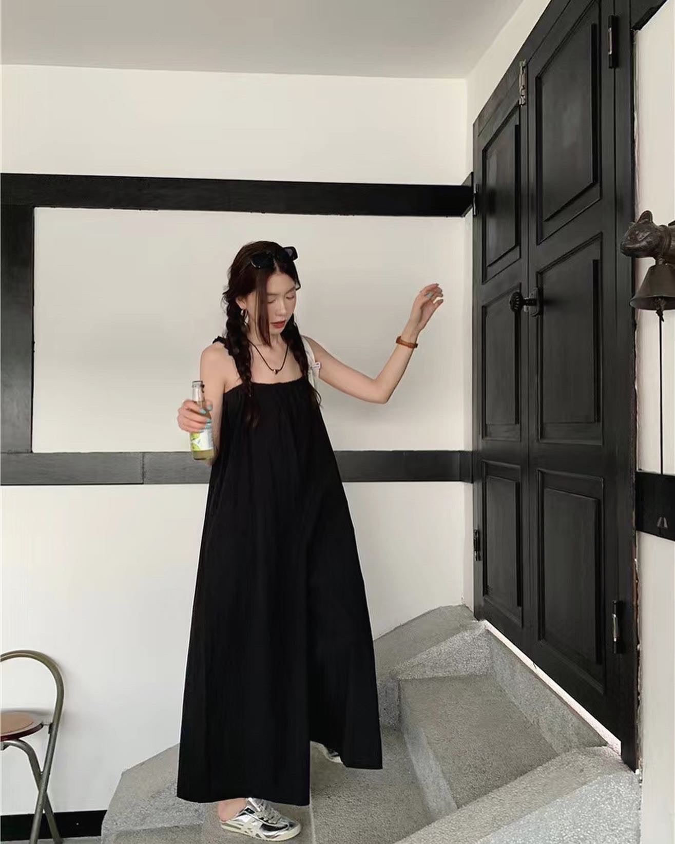 サスペンダージャンプスーツ