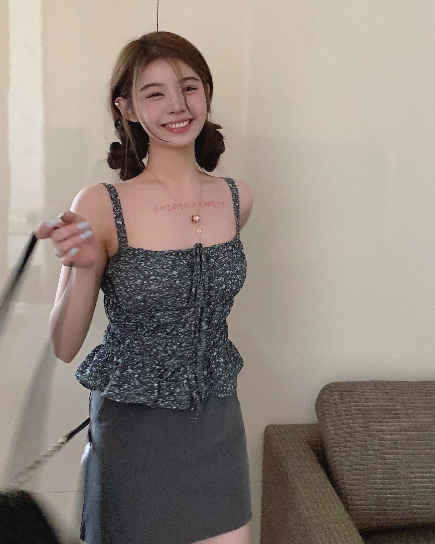 フローラル キャミソール トップ