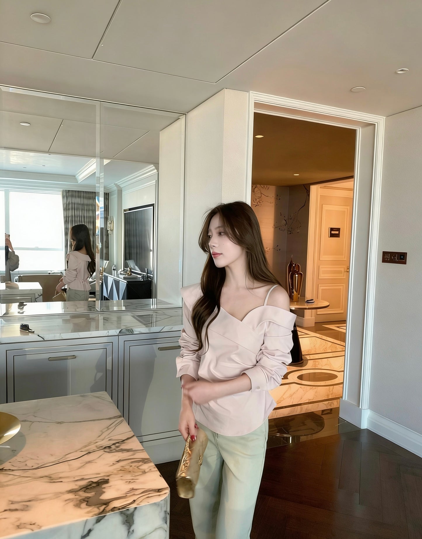 不對稱交叉領露肩小衫