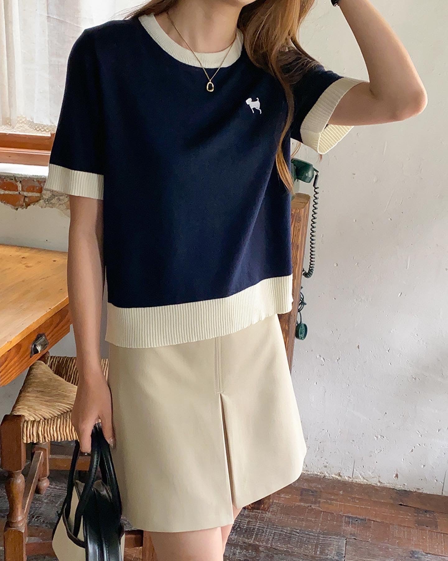 子犬ニットTシャツ