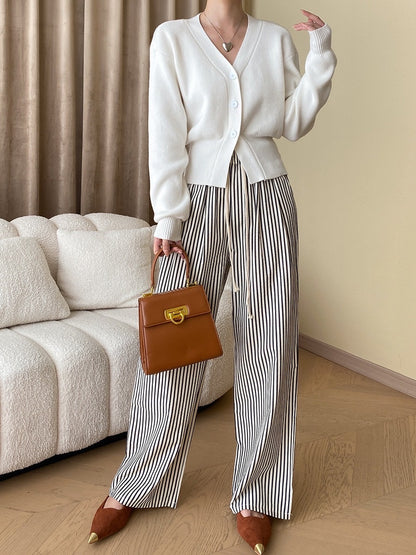 Waist-cinching knit cardigan