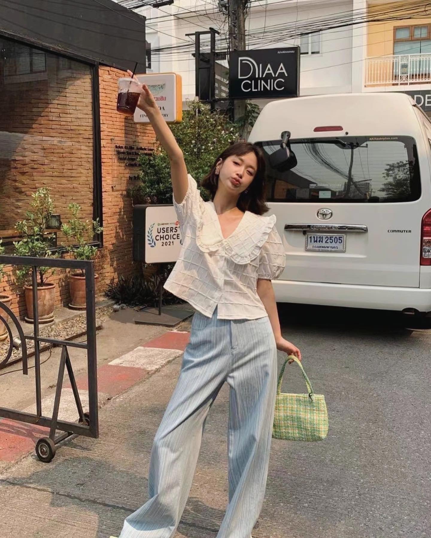 Ruffled Collar Short Sleeve Blouse