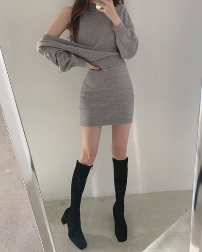 V領露肩毛衣+背心針織裙