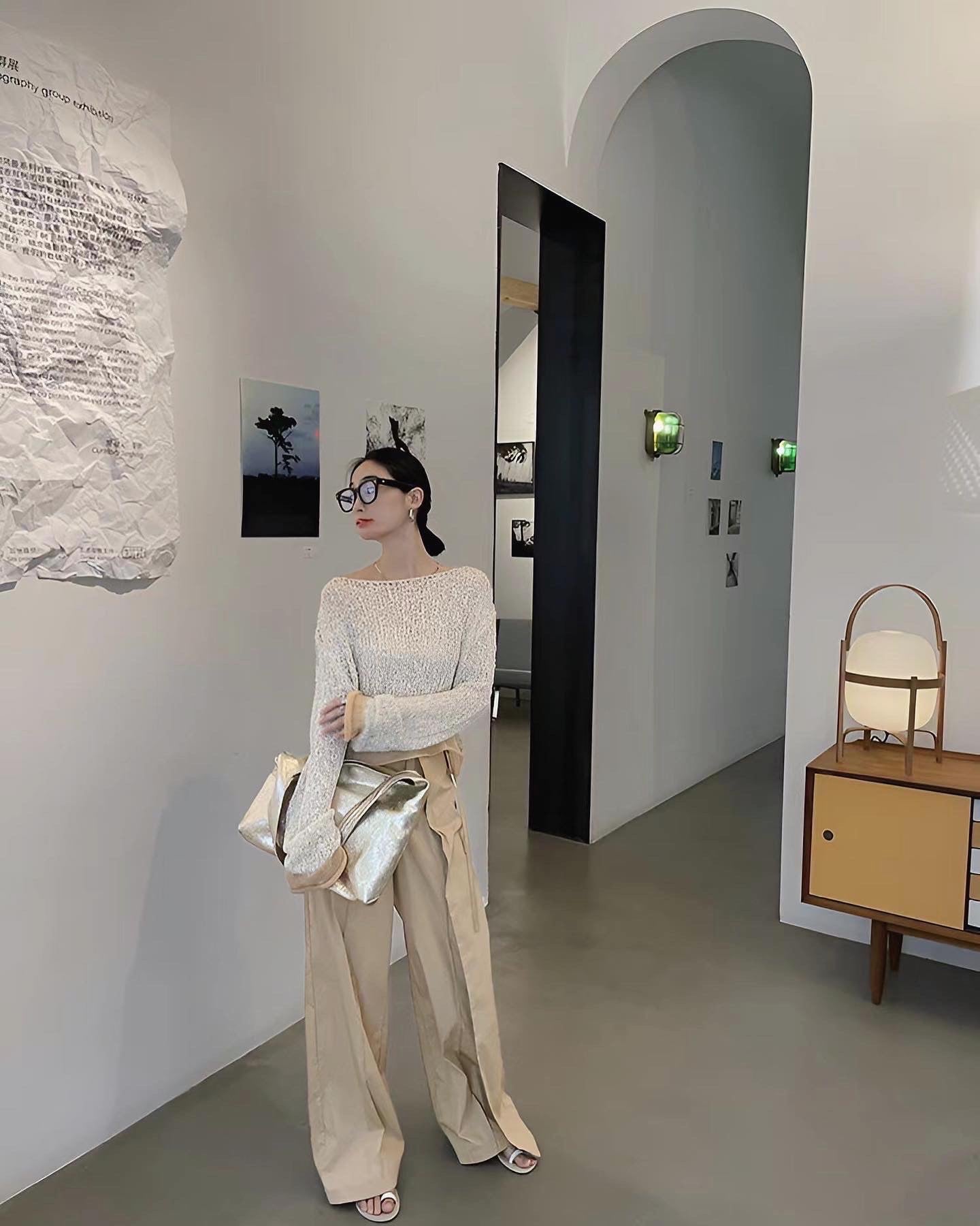 パッチワークと透かし編みニットトップ