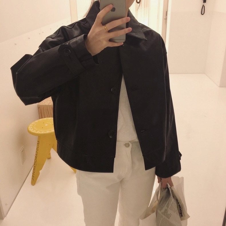 ブラックショートレザージャケット