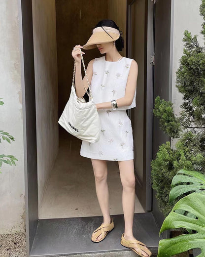 ジャカード柄ベスト＋ハイウエストスカートセット