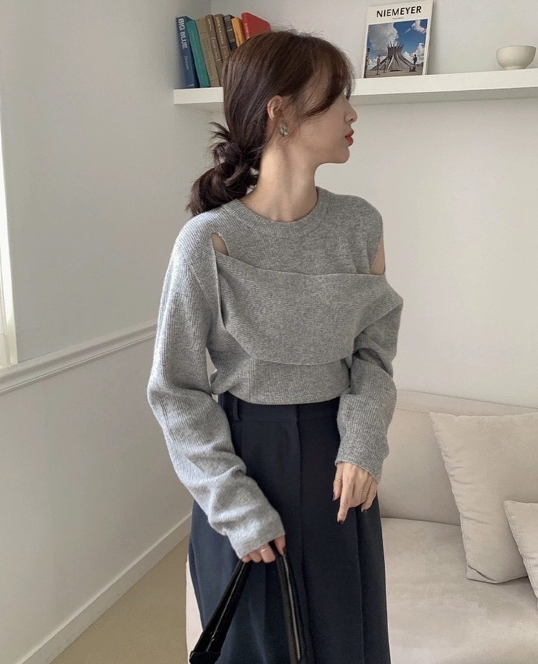 オフショルダーフェイクレイヤードトップ