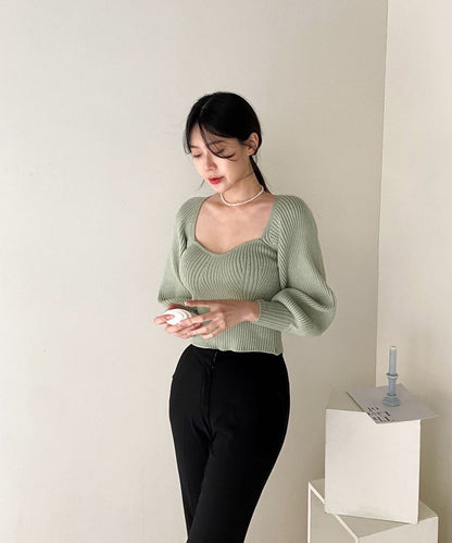 フレンチスクエアネックニット長袖トップ