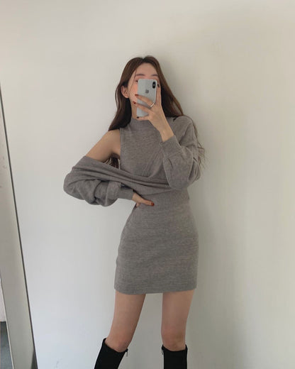 V領露肩毛衣+背心針織裙