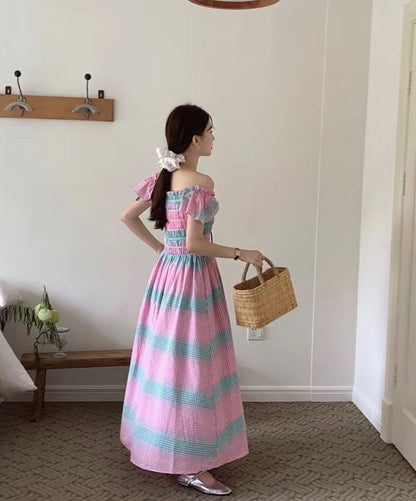 粉色一字肩修腰連身裙