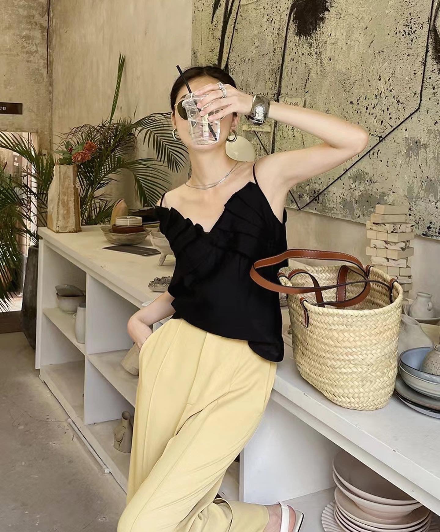 荷葉邊吊帶背心