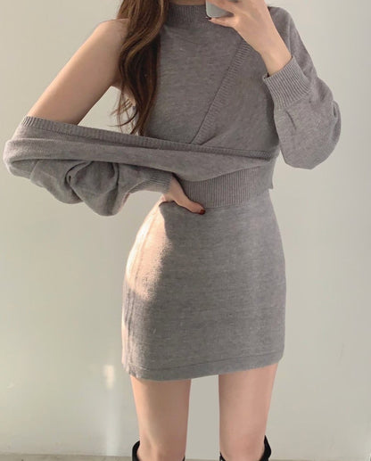 V領露肩毛衣+背心針織裙