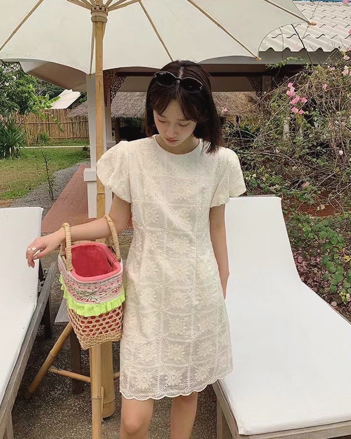 鏤空刺繡連身裙