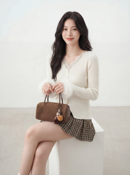 レースVネックファー袖ニット