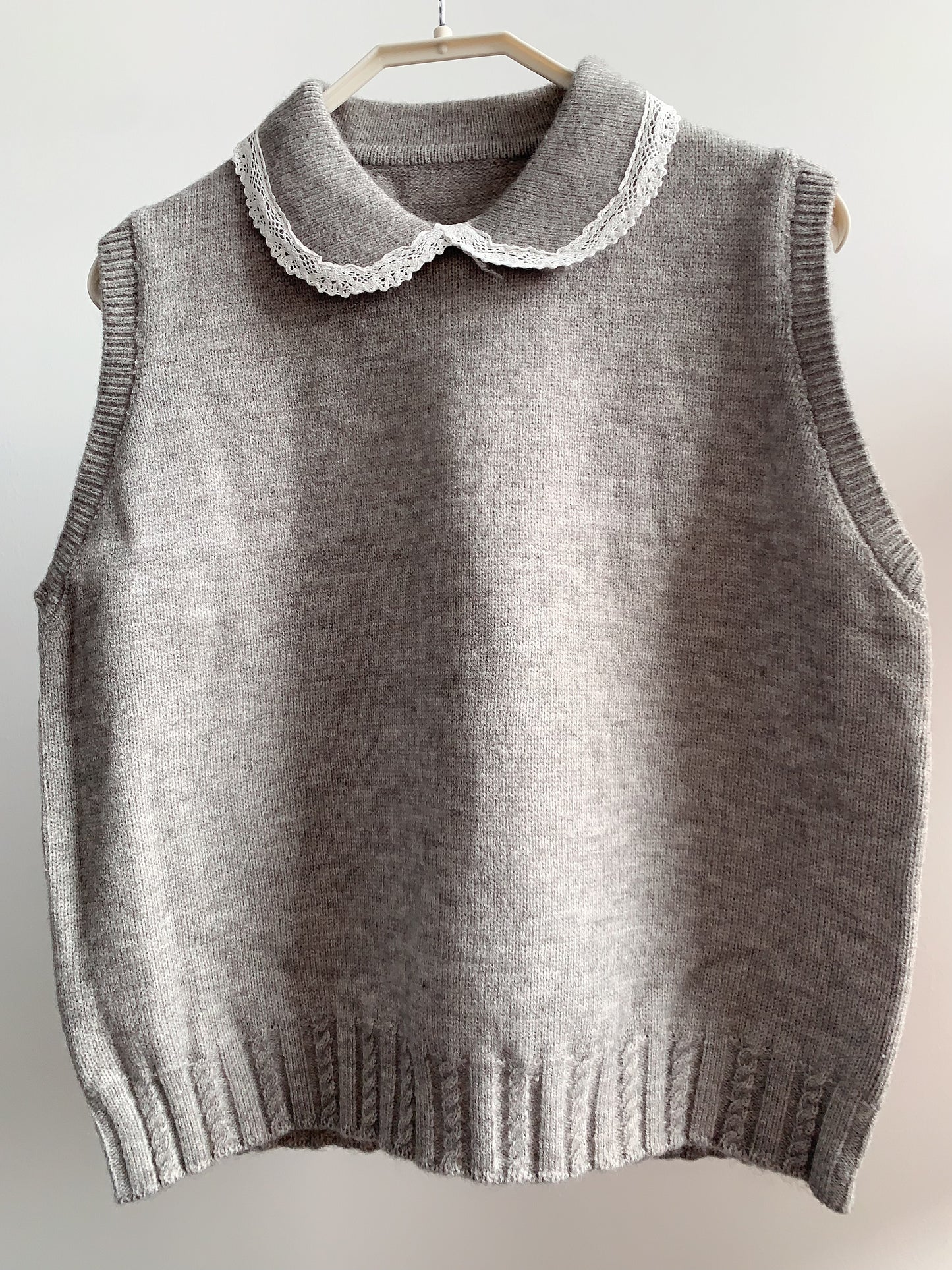Doll Collar Lace Patchwork Knitted Vest