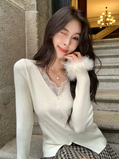 蕾絲V領毛毛袖針織衫