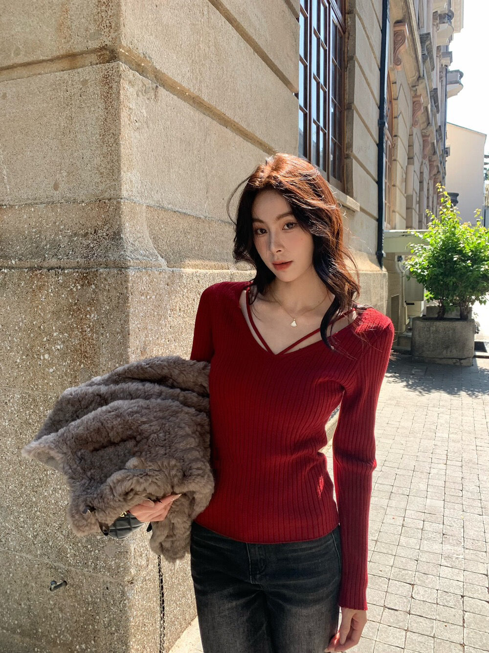 純欲感簡約V領修身針織小衫