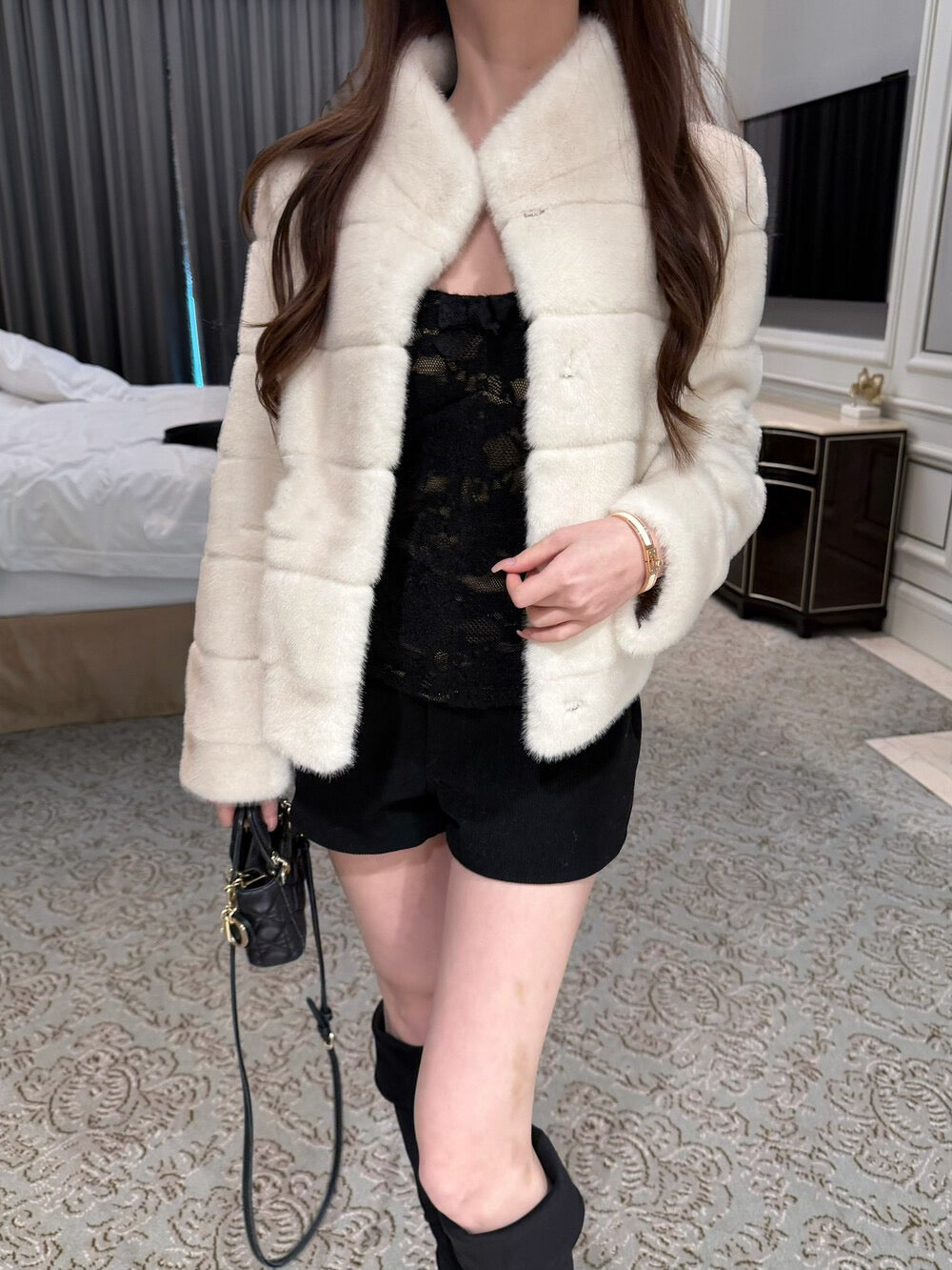 貴氣感千金帕斯條環保皮草外套