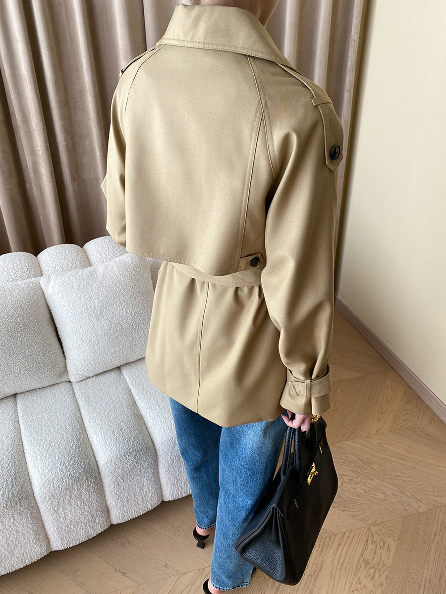 ダブルボタンベルトトレンチコート