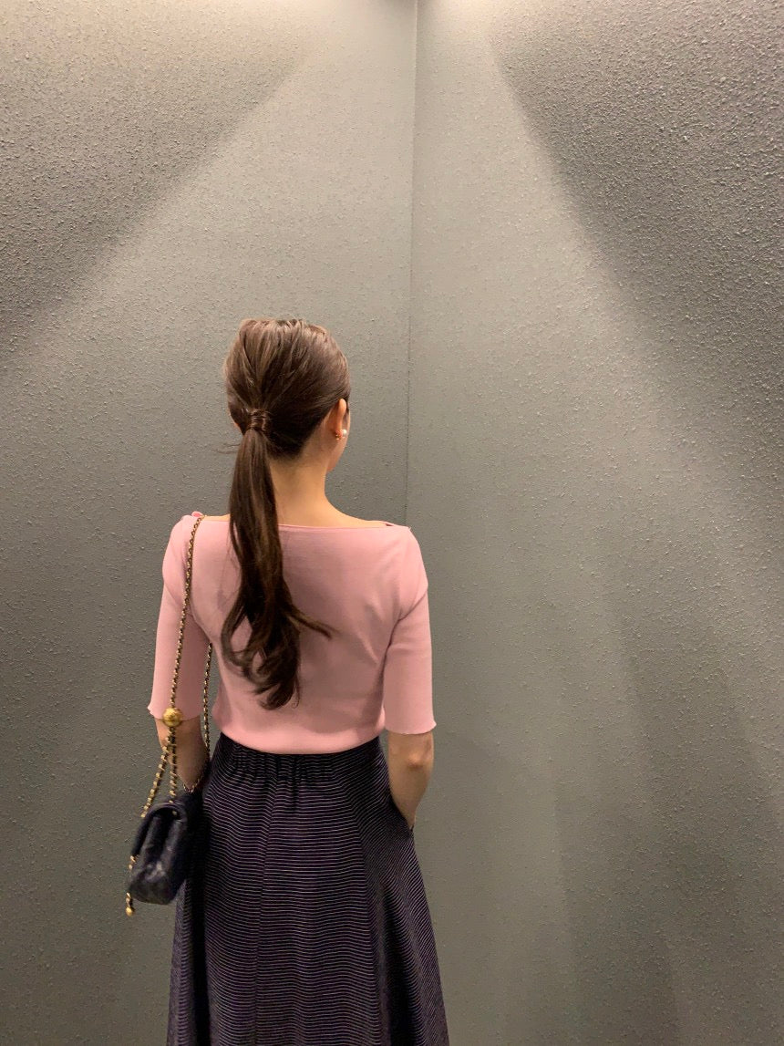 Korean-style mid-sleeve knit top