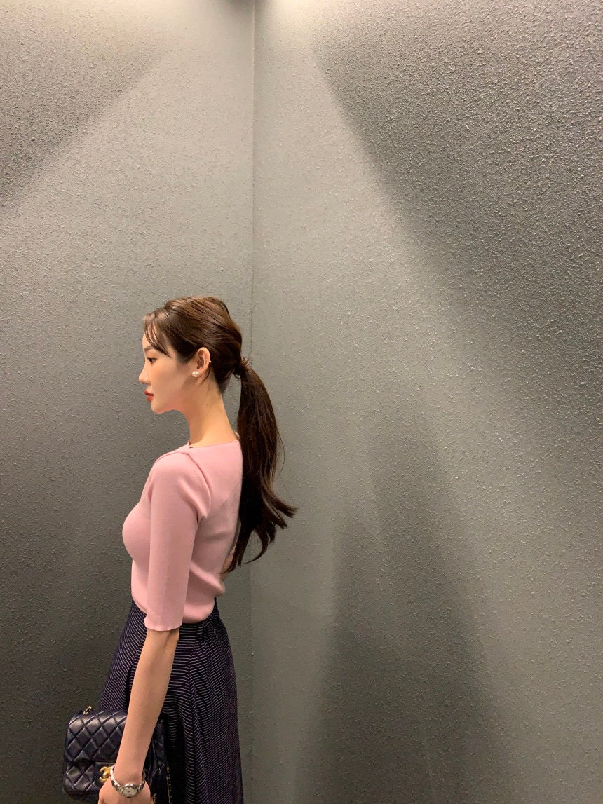 Korean-style mid-sleeve knit top