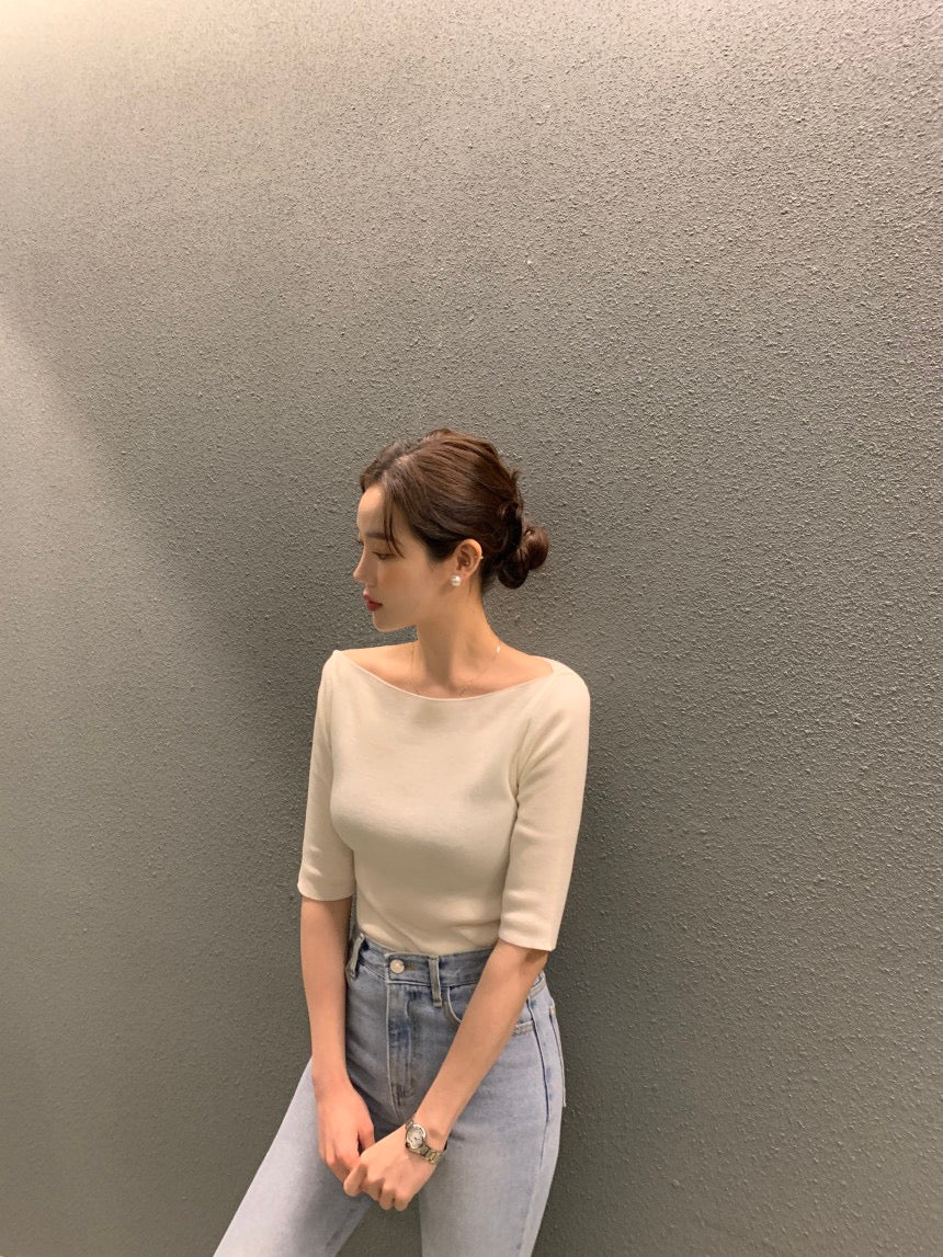 Korean-style mid-sleeve knit top