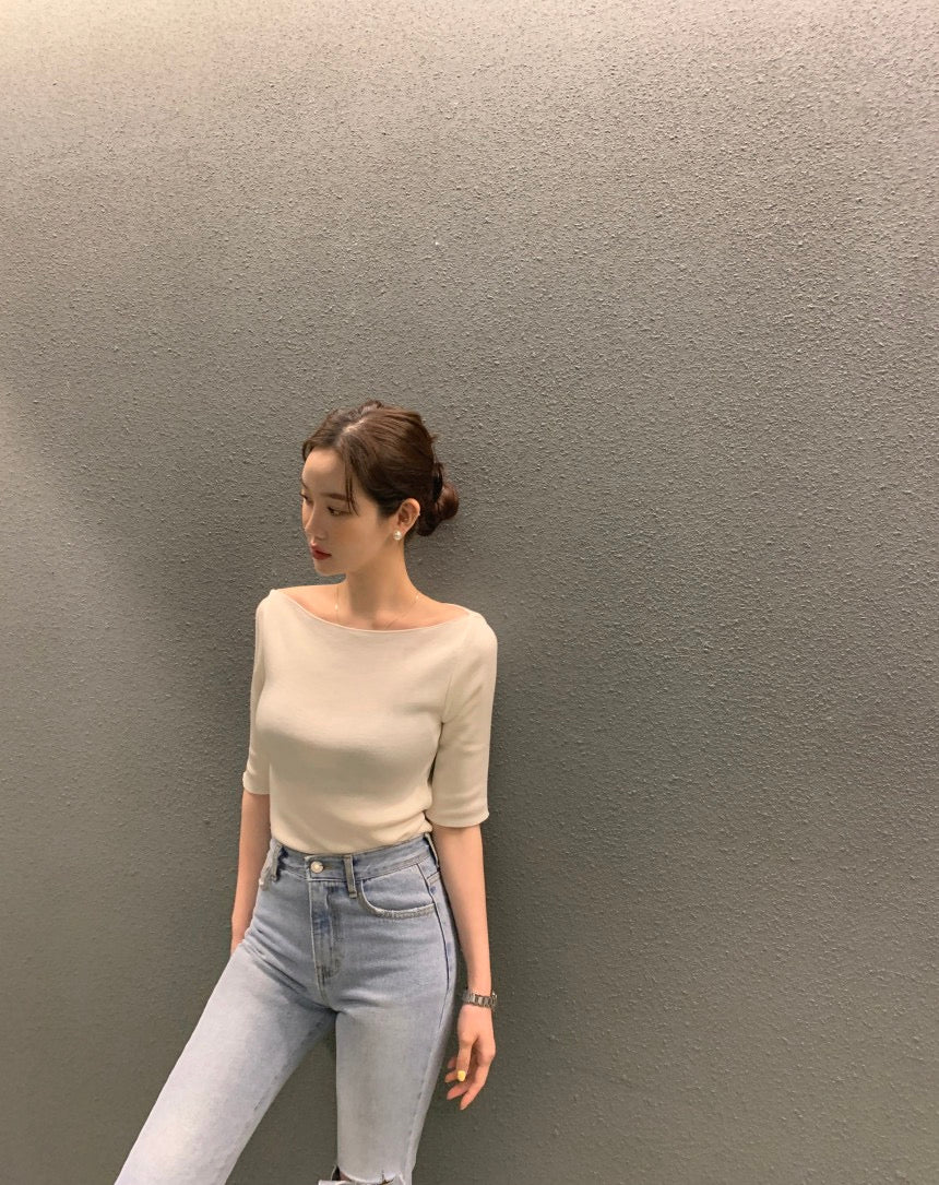 Korean-style mid-sleeve knit top