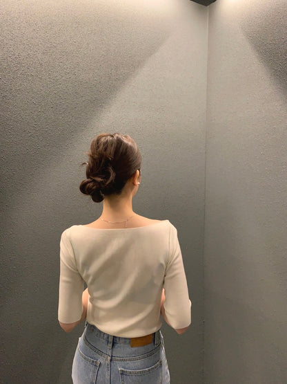 Korean-style mid-sleeve knit top