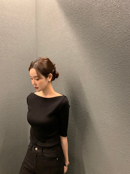 Korean-style mid-sleeve knit top