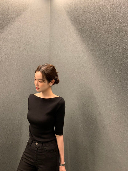 Korean-style mid-sleeve knit top