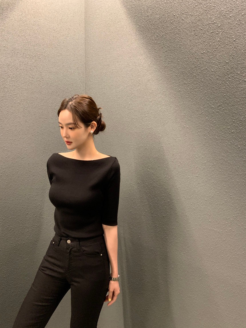 Korean-style mid-sleeve knit top