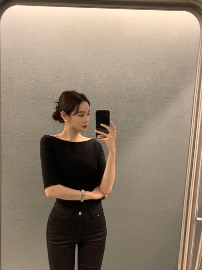 Korean-style mid-sleeve knit top