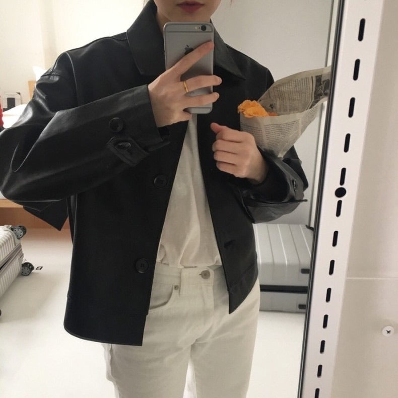 ブラックショートレザージャケット