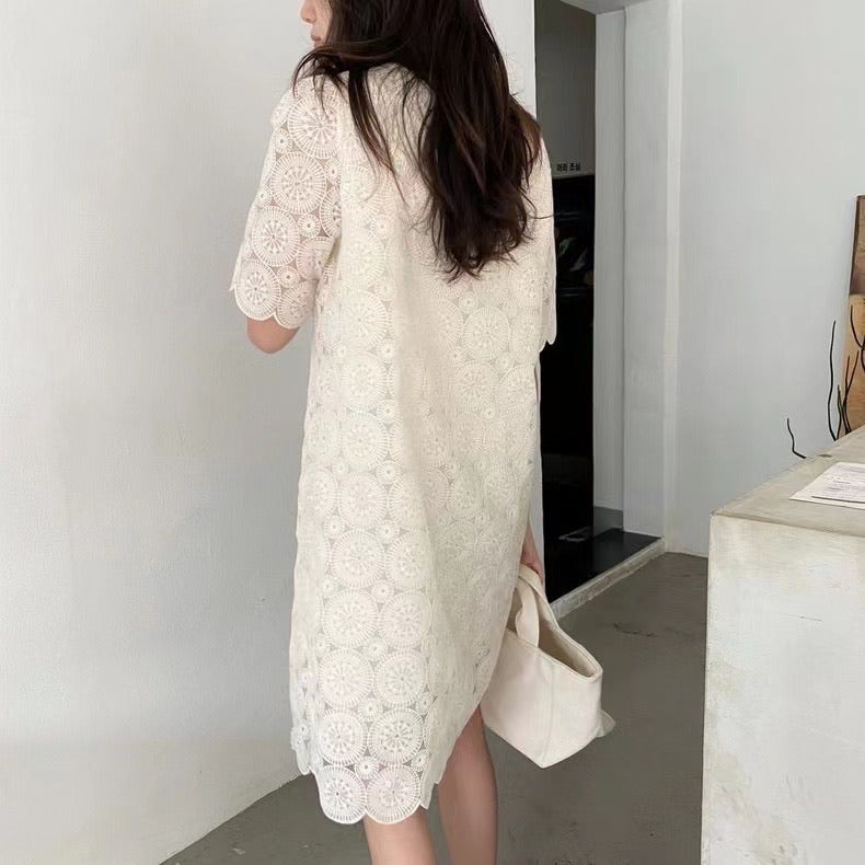 フレンチラウンドネックレースワンピース