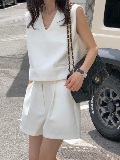 Vネックショートパンツセット