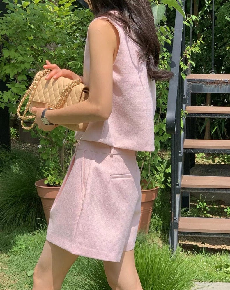 Vネックショートパンツセット