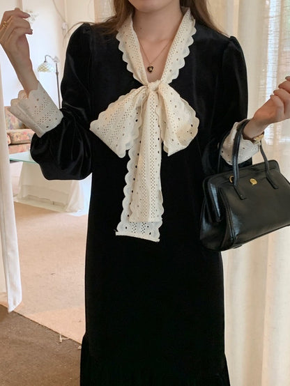 ヴィンテージ風Vネックリボン付きワンピース