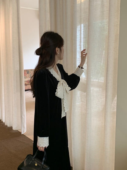 ヴィンテージ風Vネックリボン付きワンピース