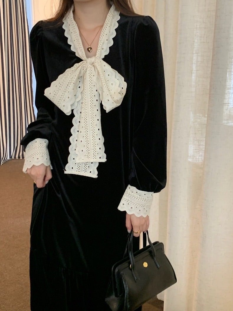 ヴィンテージ風Vネックリボン付きワンピース