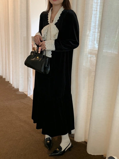 ヴィンテージ風Vネックリボン付きワンピース