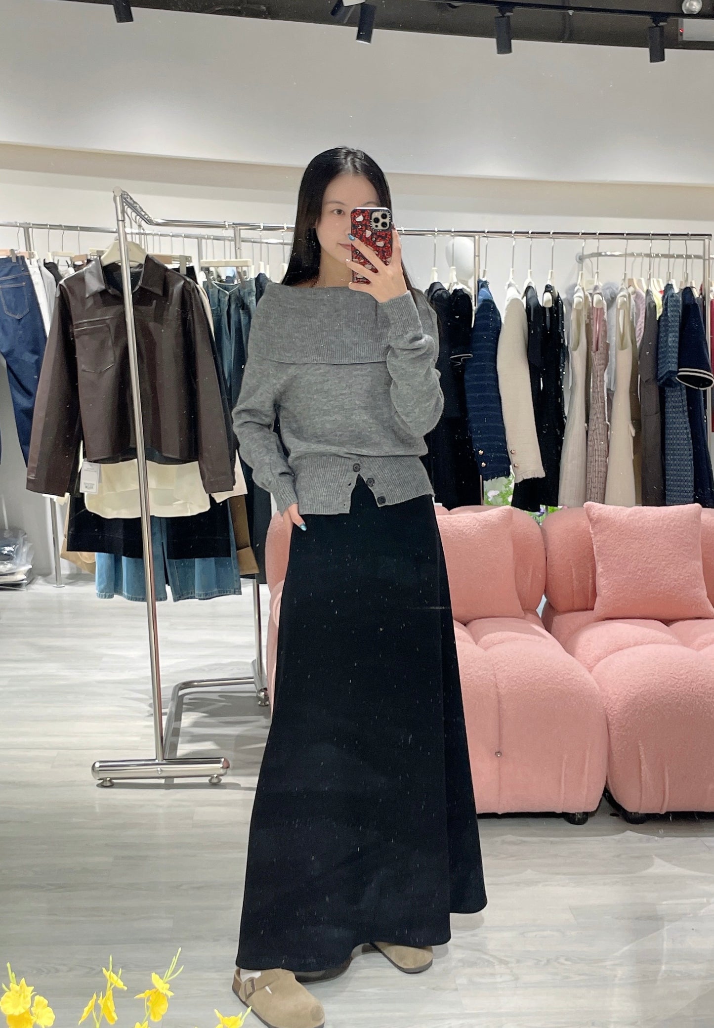 氛圍感一字領露肩長袖上衣