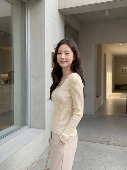 純欲V領掐腰打底針織衫