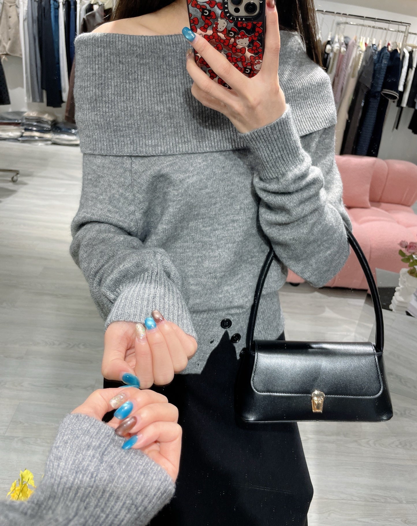 氛圍感一字領露肩長袖上衣